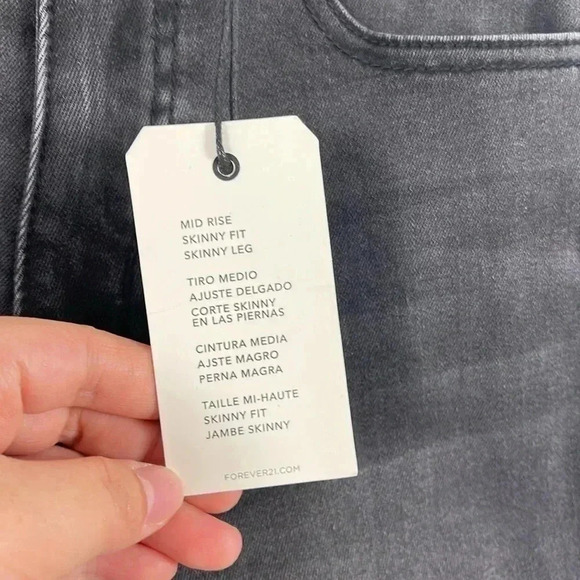 NWT  forever 21 Mid Rise Skinny Jeans 25x29 - Picture 4 of 7